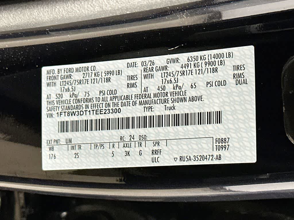 Ford Super Duty F-350 DRW Pickup XLT 2026