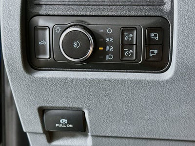 Ford Super Duty F-350 DRW Pickup XLT 2026