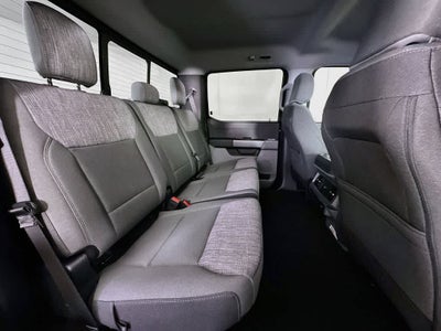 Ford Super Duty F-350 DRW Pickup XLT 2026