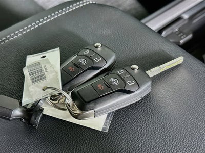 Ford Super Duty F-350 DRW Pickup XLT 2026