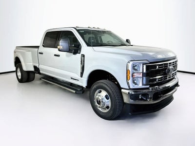 Ford Super Duty F-350 DRW Pickup XLT 2026