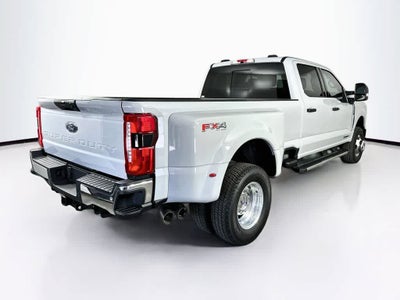Ford Super Duty F-350 DRW Pickup XLT 2026