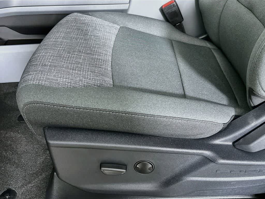 Ford Super Duty F-350 DRW Pickup XLT 2026