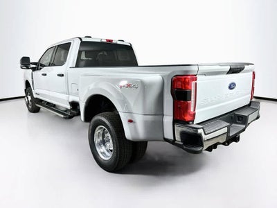 Ford Super Duty F-350 DRW Pickup XLT 2026