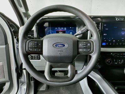 Ford Super Duty F-350 DRW Pickup XLT 2026