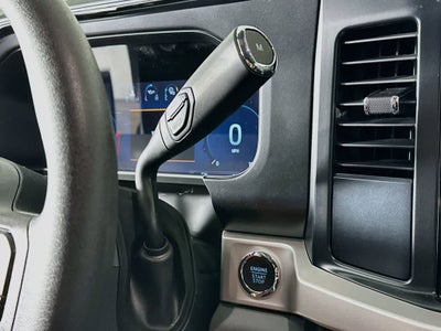 Ford Super Duty F-350 DRW Pickup XLT 2026