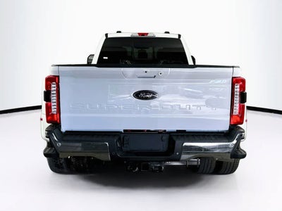 Ford Super Duty F-350 DRW Pickup XLT 2026