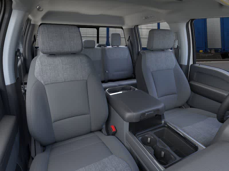 Ford Super Duty F-350 DRW Pickup XLT 2026