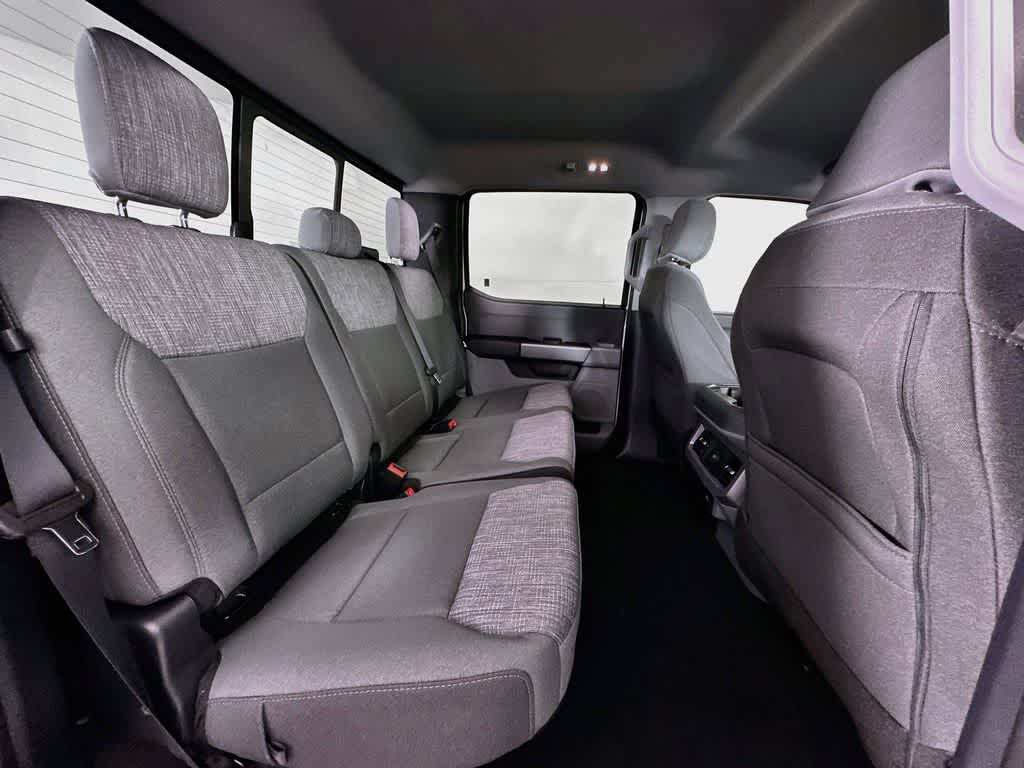 Ford Super Duty F-350 DRW Pickup XLT 2026