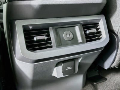 Ford Super Duty F-350 DRW Base 2026