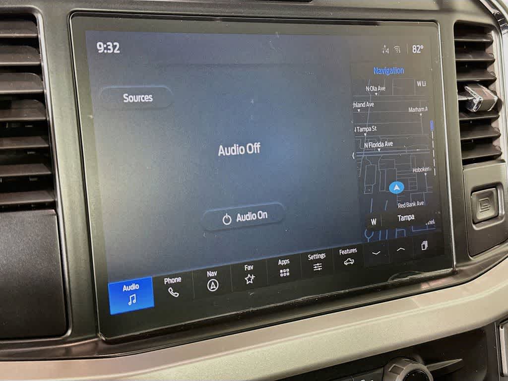 Ford Super Duty F-350 DRW Base 2026