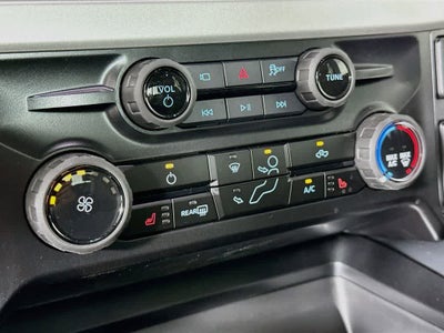 Ford Super Duty F-350 DRW Base 2026
