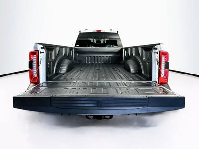 Ford Super Duty F-350 DRW Base 2026