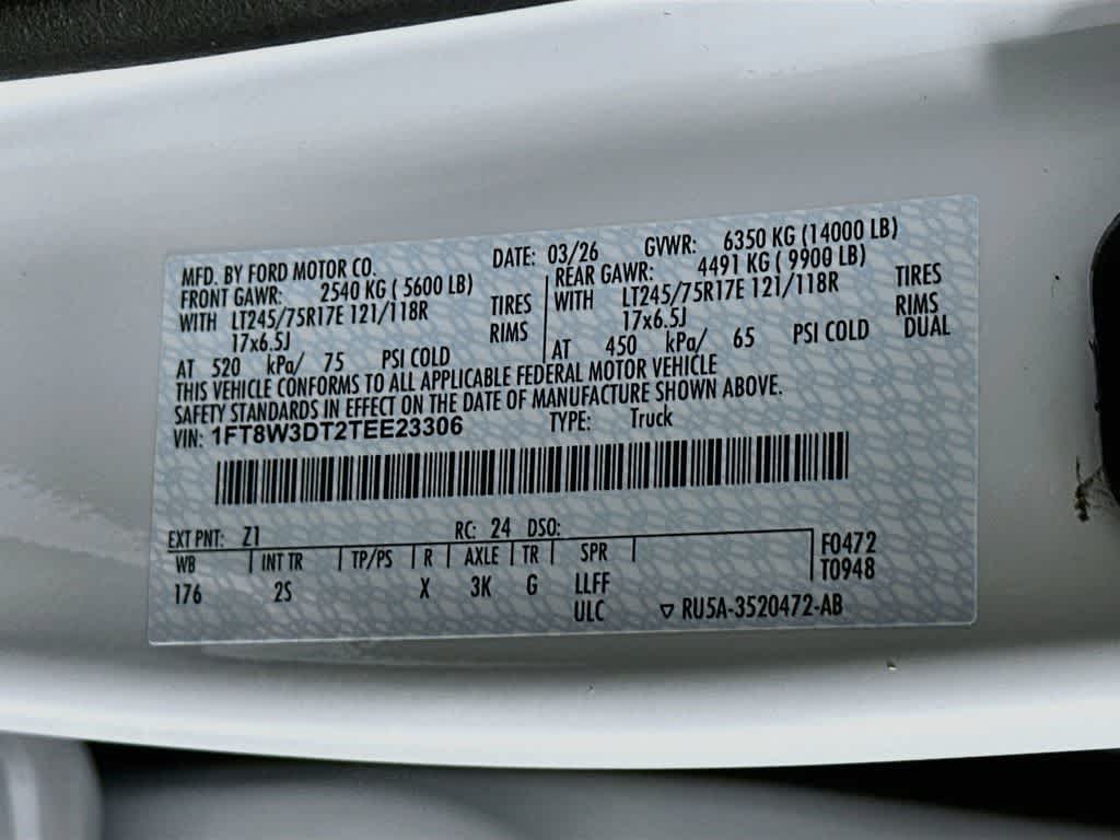 Ford Super Duty F-350 DRW Base 2026