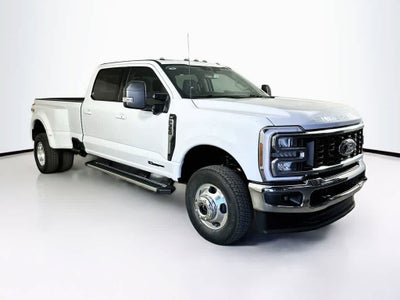 Ford Super Duty F-350 DRW Base 2026