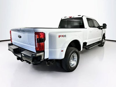 Ford Super Duty F-350 DRW Base 2026