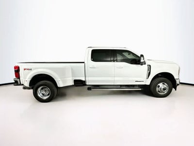 Ford Super Duty F-350 DRW Base 2026