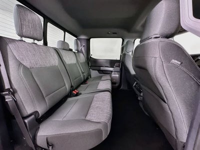 Ford Super Duty F-350 DRW Base 2026