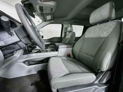 Ford Super Duty F-350 DRW Pickup XLT 2026