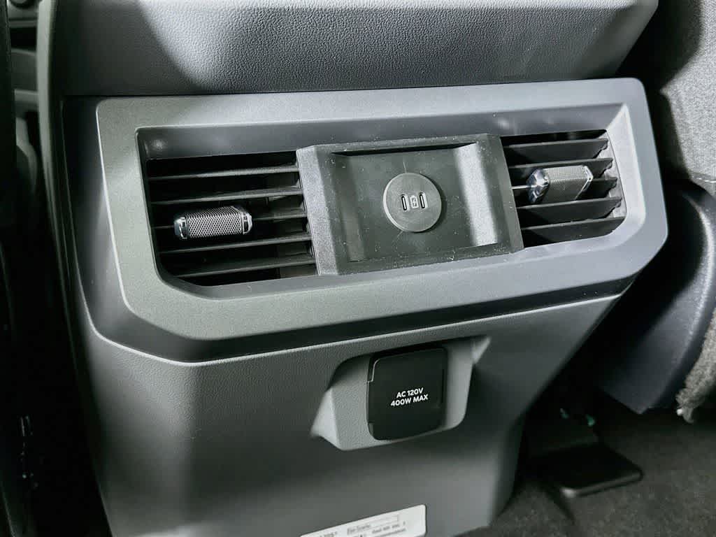 Ford Super Duty F-350 DRW Pickup XLT 2026