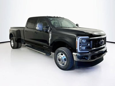 Ford Super Duty F-350 DRW Pickup XLT 2026