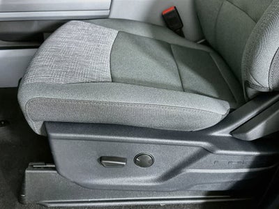 Ford Super Duty F-350 DRW Pickup XLT 2026