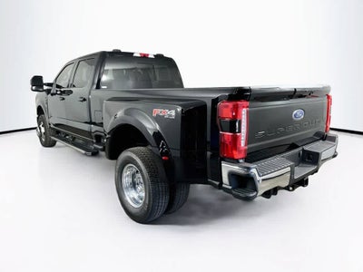 Ford Super Duty F-350 DRW Pickup XLT 2026