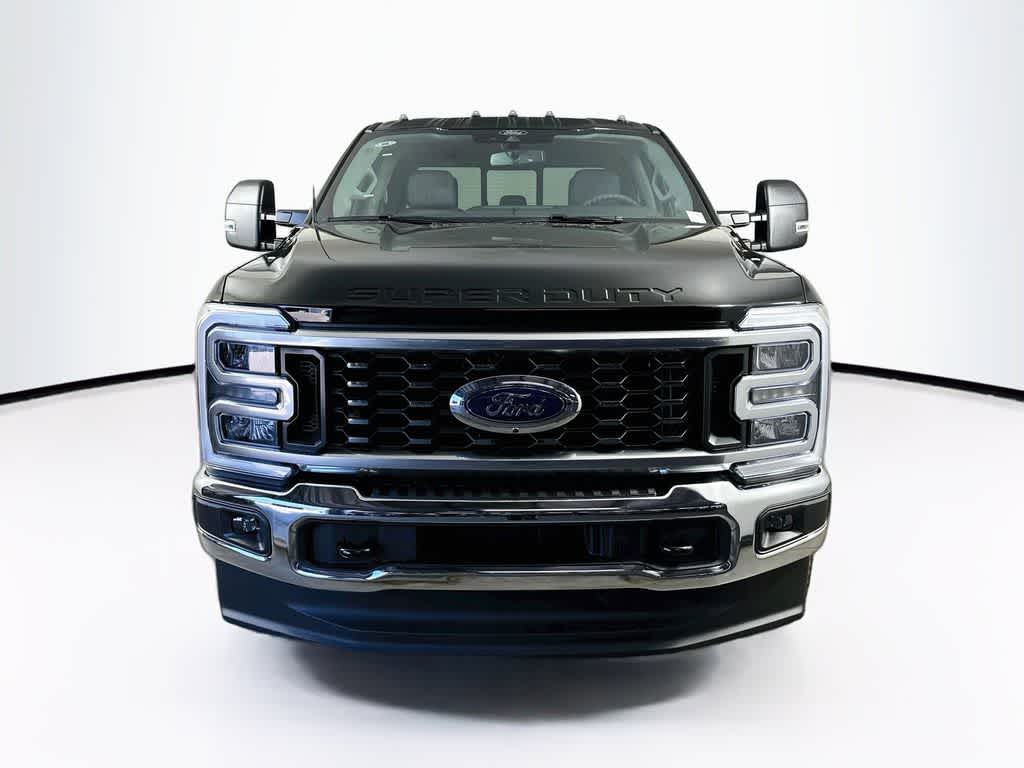 Ford Super Duty F-350 DRW Pickup XLT 2026
