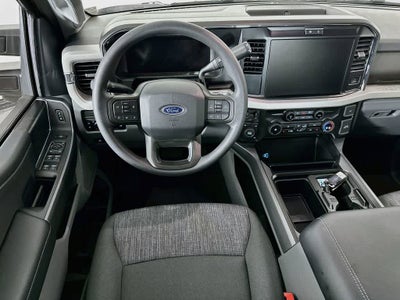 Ford Super Duty F-350 DRW Pickup XLT 2026