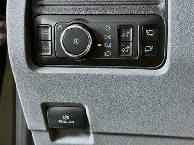 Ford Super Duty F-350 DRW Pickup XLT 2026