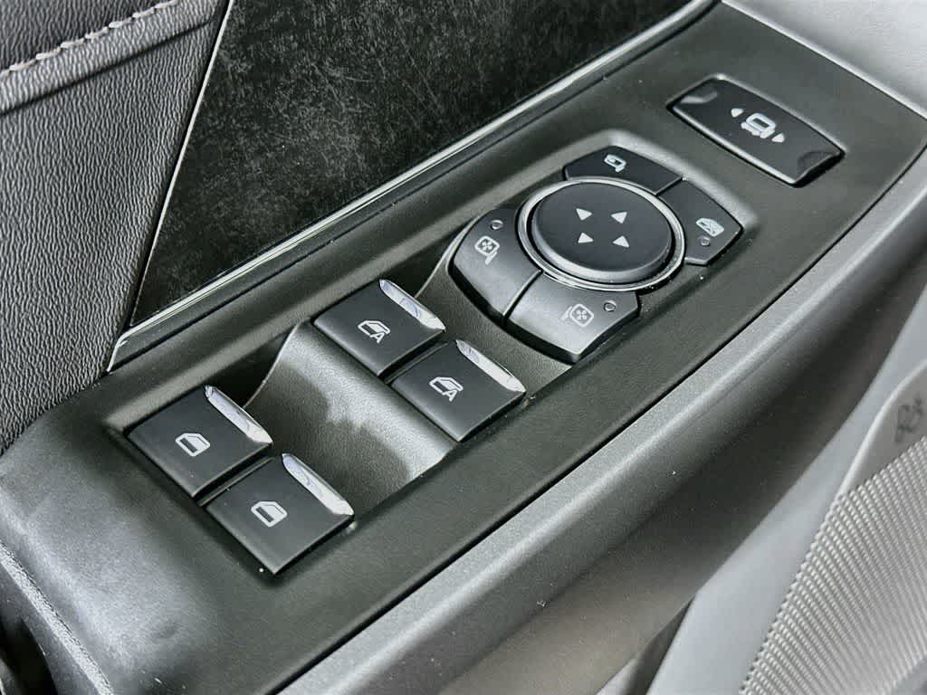 Ford Super Duty F-350 DRW Pickup XLT 2026