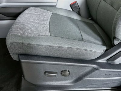 Ford Super Duty F-350 DRW Pickup XLT 2026