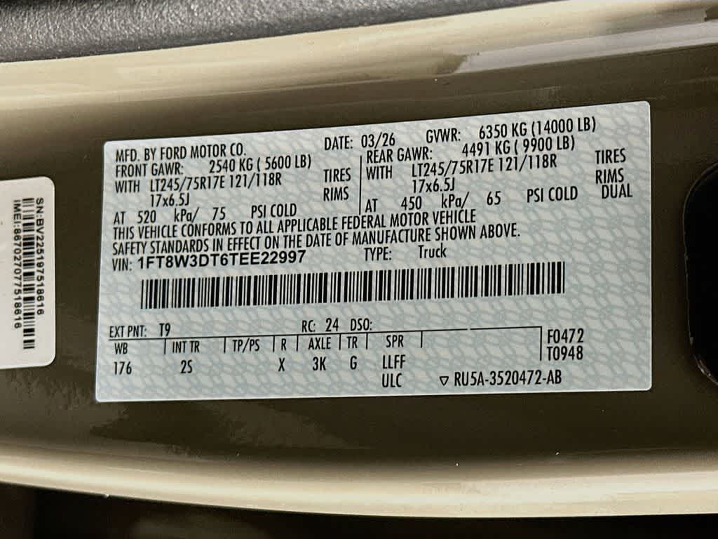 Ford Super Duty F-350 DRW Pickup XLT 2026