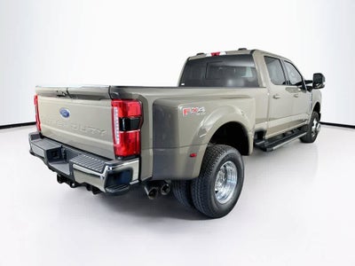 Ford Super Duty F-350 DRW Pickup XLT 2026