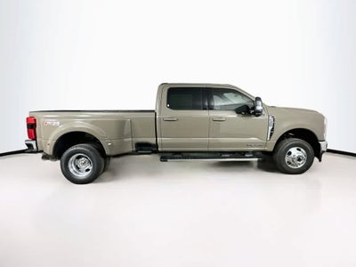 Ford Super Duty F-350 DRW Pickup XLT 2026