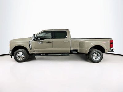 Ford Super Duty F-350 DRW Pickup XLT 2026