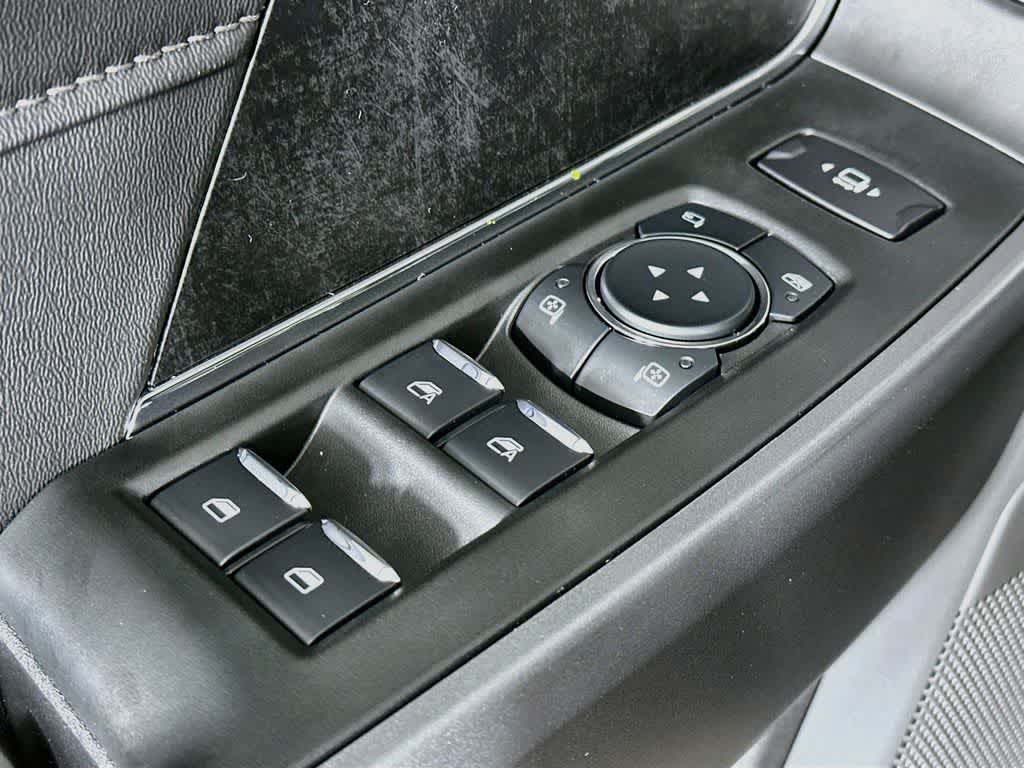 Ford Super Duty F-350 DRW Pickup XLT 2026