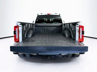 Ford Super Duty F-350 DRW Pickup XLT 2026