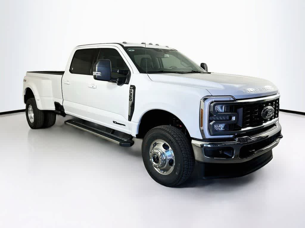Ford Super Duty F-350 DRW Pickup XLT 2026