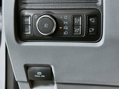 Ford Super Duty F-350 DRW Pickup XLT 2026