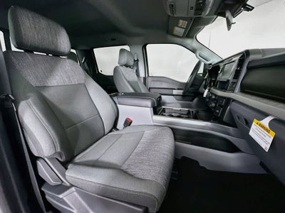 Ford Super Duty F-350 DRW Pickup XLT 2026