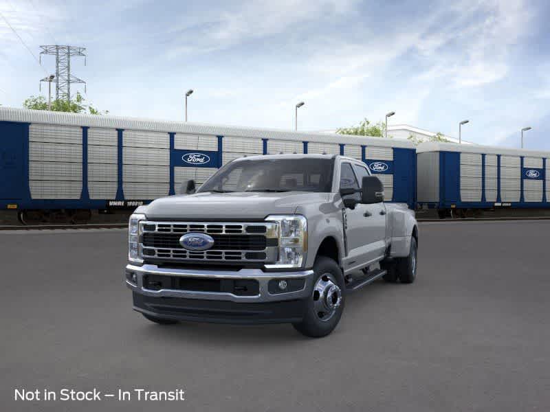 Ford Super Duty F-350 DRW Pickup XLT 2026