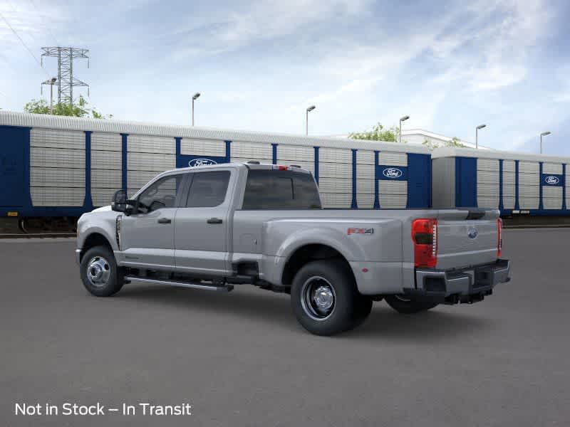 Ford Super Duty F-350 DRW Pickup XLT 2026