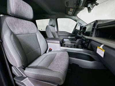 Ford Super Duty F-350 DRW Pickup XLT 2026