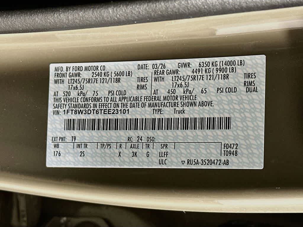 Ford Super Duty F-350 DRW Pickup XLT 2026