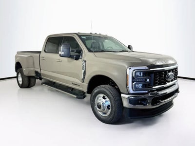Ford Super Duty F-350 DRW Pickup XLT 2026