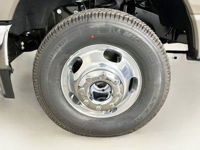 Ford Super Duty F-350 DRW Pickup XLT 2026