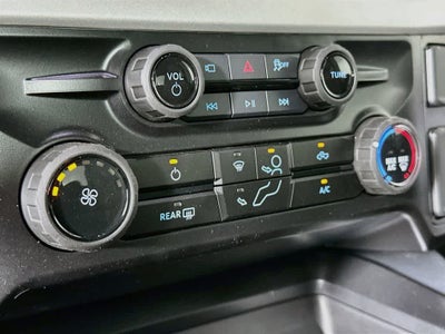 Ford Super Duty F-350 DRW Pickup XLT 2026