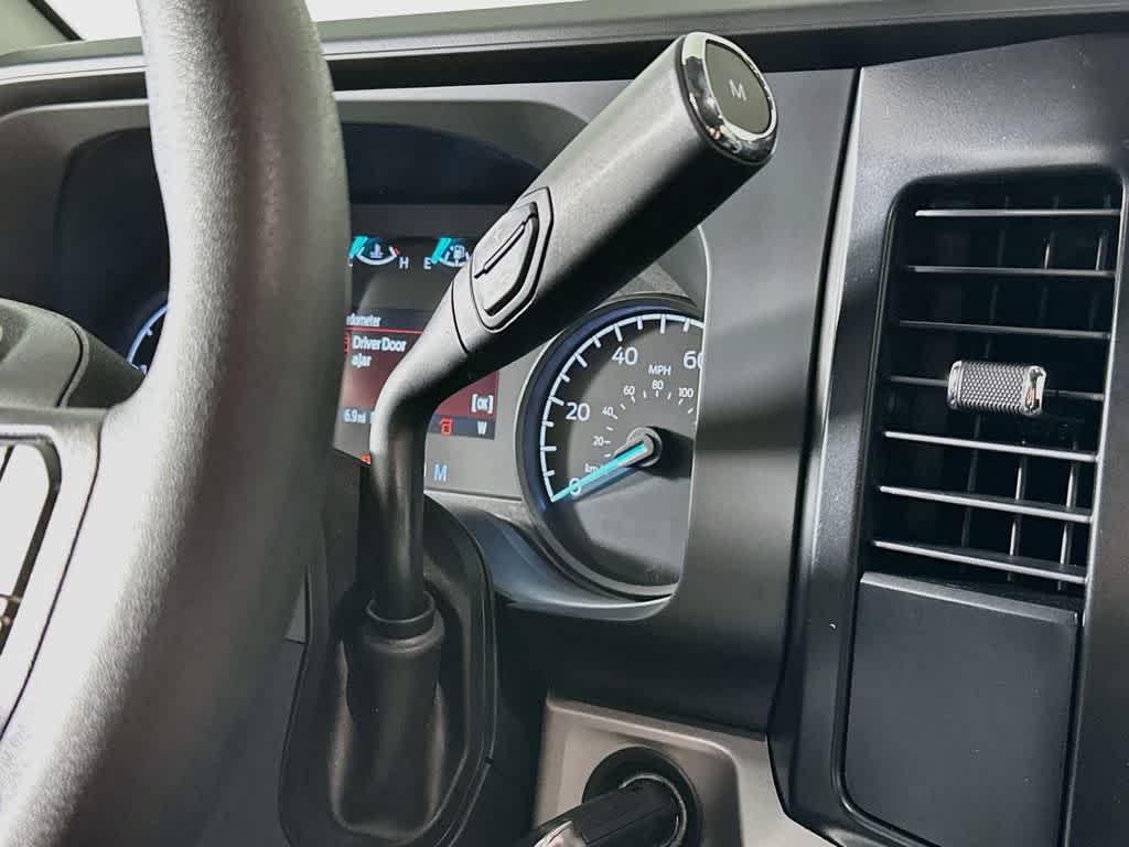 Ford Super Duty F-350 DRW Pickup XLT 2026