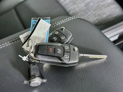 Ford Super Duty F-350 DRW Pickup XLT 2026